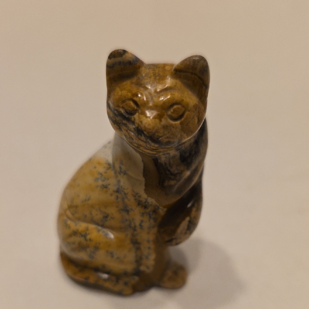 Hand Carved Cat Made Out Of Picture Jasper 2.25" Tall